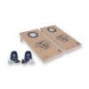 Doppelbrett-Set für Cornhole mit zwei identischen Spielbrettern und 16 bunten Spielbeuteln in einem Outdoor-Setup, geeignet für Turniere und Freizeitaktivitäten.