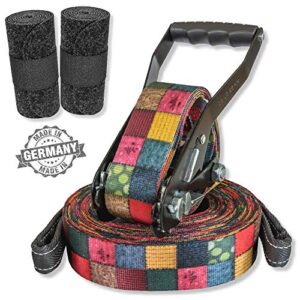 BUZZARD Patchwork Slackline-Set mit 15 m langem und buntem Gurt sowie ergonomischem Spannwerkzeug für sicheres Slacklining. Hergestellt in Deutschland.