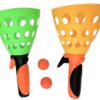 Zwei farbenfrohe Fanggeräte für das Riesen-XXL-Fangballspiel, ideal zum Spielen und Fangen von Bällen im Freien, in lebhaften Farben Grün und Orange mit kleinen leichten Schaumstoffbällen im Vordergrund.