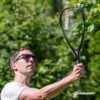 Schildkröt Speed-Badminton Set mit zwei handlichen Aluminium-Rackets und drei windstabilen Bällen für schnelles Spiel im Freien. Perfekt für Badmintonliebhaber.