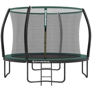 SONGMICS Gartentrampolin für Kinder mit Sicherheitsnetz und robustem Stahlrahmen, Durchmesser 305 cm, im Einsatz mit Leiter und Randabdeckung.