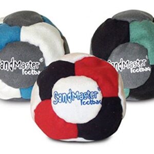 Drei verschiedene SandMaster Hacky Sacks in bunten Farben, ideal für Spiel und Bewegung, aus synthetischem Wildleder für optimale Haltbarkeit und Weichheit.