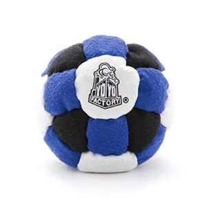 YoYo Factory Footbag in Blau und Schwarz für Freestyle-Spieler, ideal für Anfänger und Profis mit hochwertiger 26-Panel-Konstruktion.