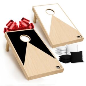 Cornhole Spiel aus Holz, 90 x 60 cm, Premium Holzbretter, Komplettes Set mit 2 Boards + 8 Säckchen, Robustes Wurfspiel für draußen, Garten, Strand & Events, Original Corner